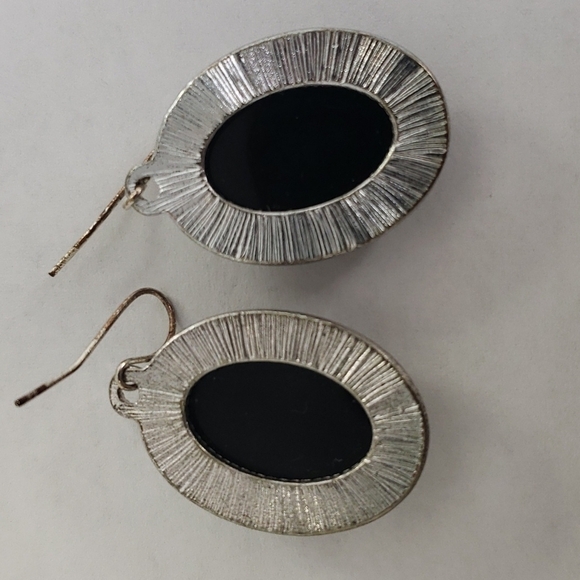 Vintage Black and Silver Drop Earrings Fish Hook 1 1/4" - Picture 4 of 5